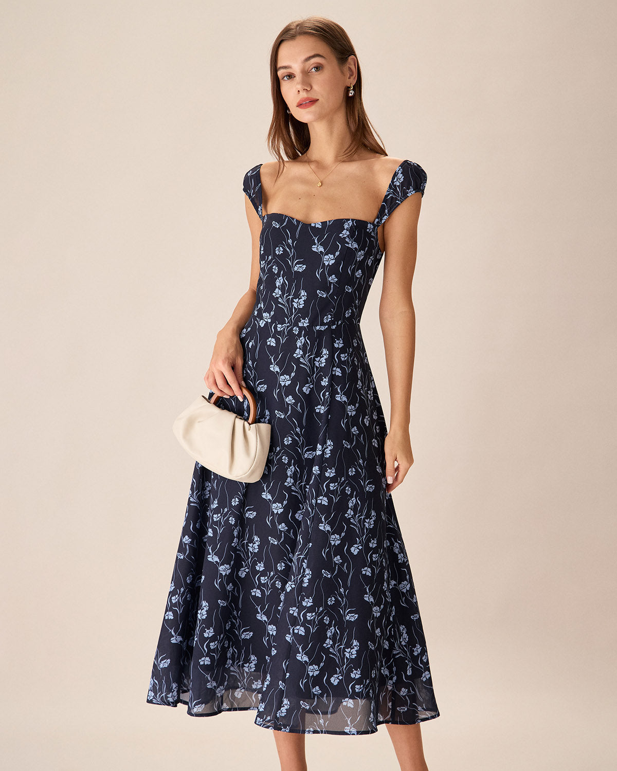 Marinblommig Sweetheart Neck Midi Klänning