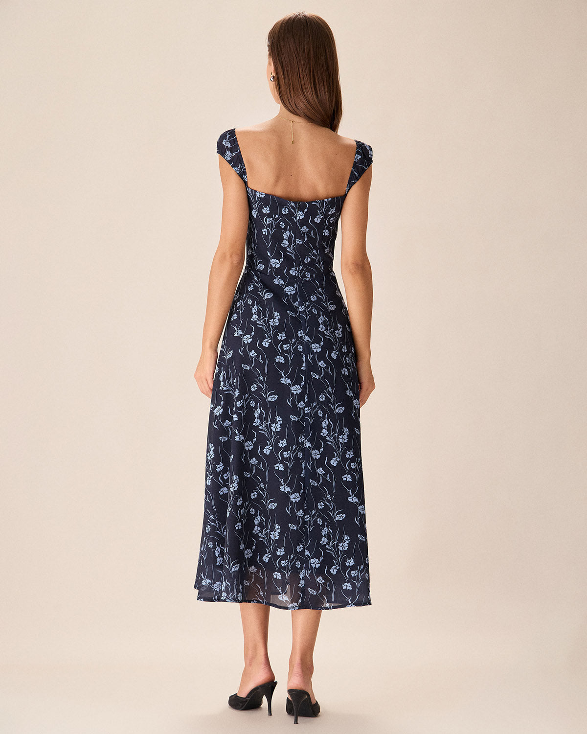Marinblommig Sweetheart Neck Midi Klänning