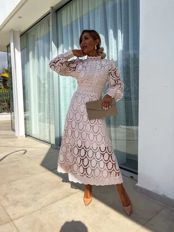Liza™ | Romantisk Blondekjole" can be rewritten as "Liza™ | Elegant Lace Dress