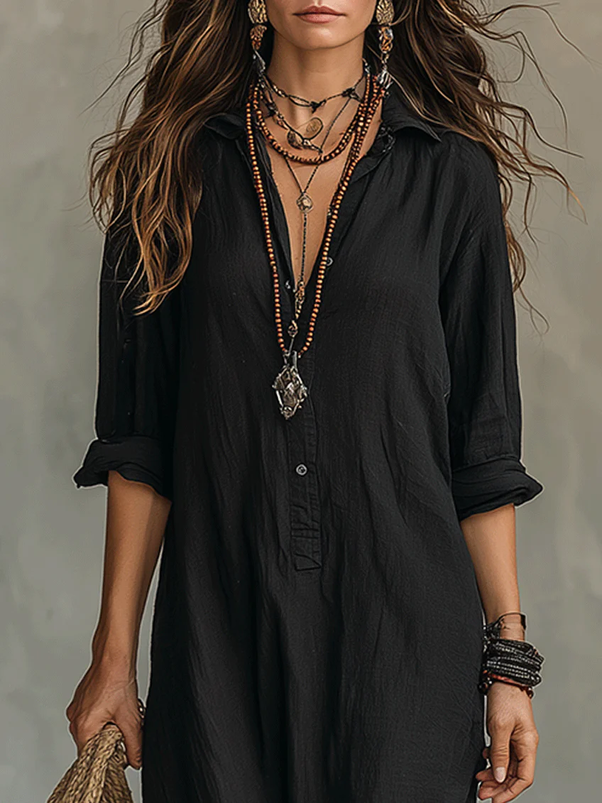 Alessia - Elegant Sort Maxi Kjole med Knapdetaljer" can be rewritten as:

"Alessia - Chic Black Maxi Dress with Button Details