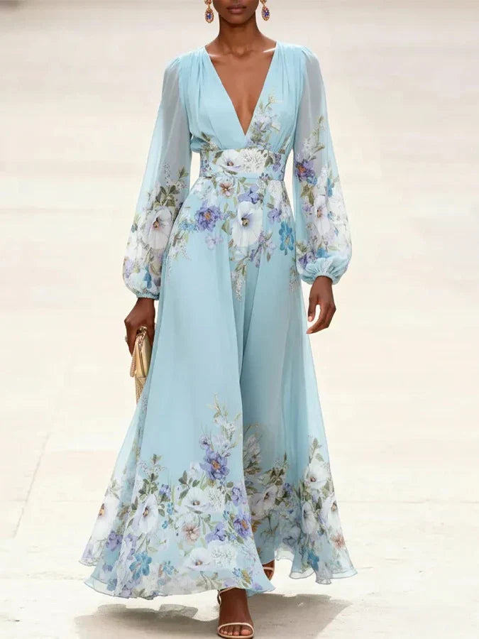 Mia | Lys Blå Blomstret Chiffon V-Hals Maxi Kjole