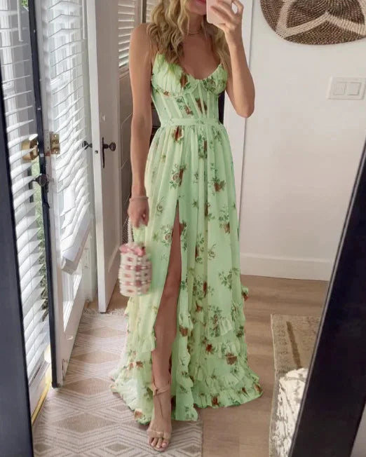 Scarlett™ | Romantisk Blomsterkjole" can be rewritten as "Scarlett™ | Floral Romance Dress.