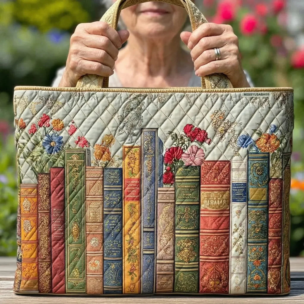HANDSYDD VÄSKA - ÄVENTYRSBIBLIOTEKET
