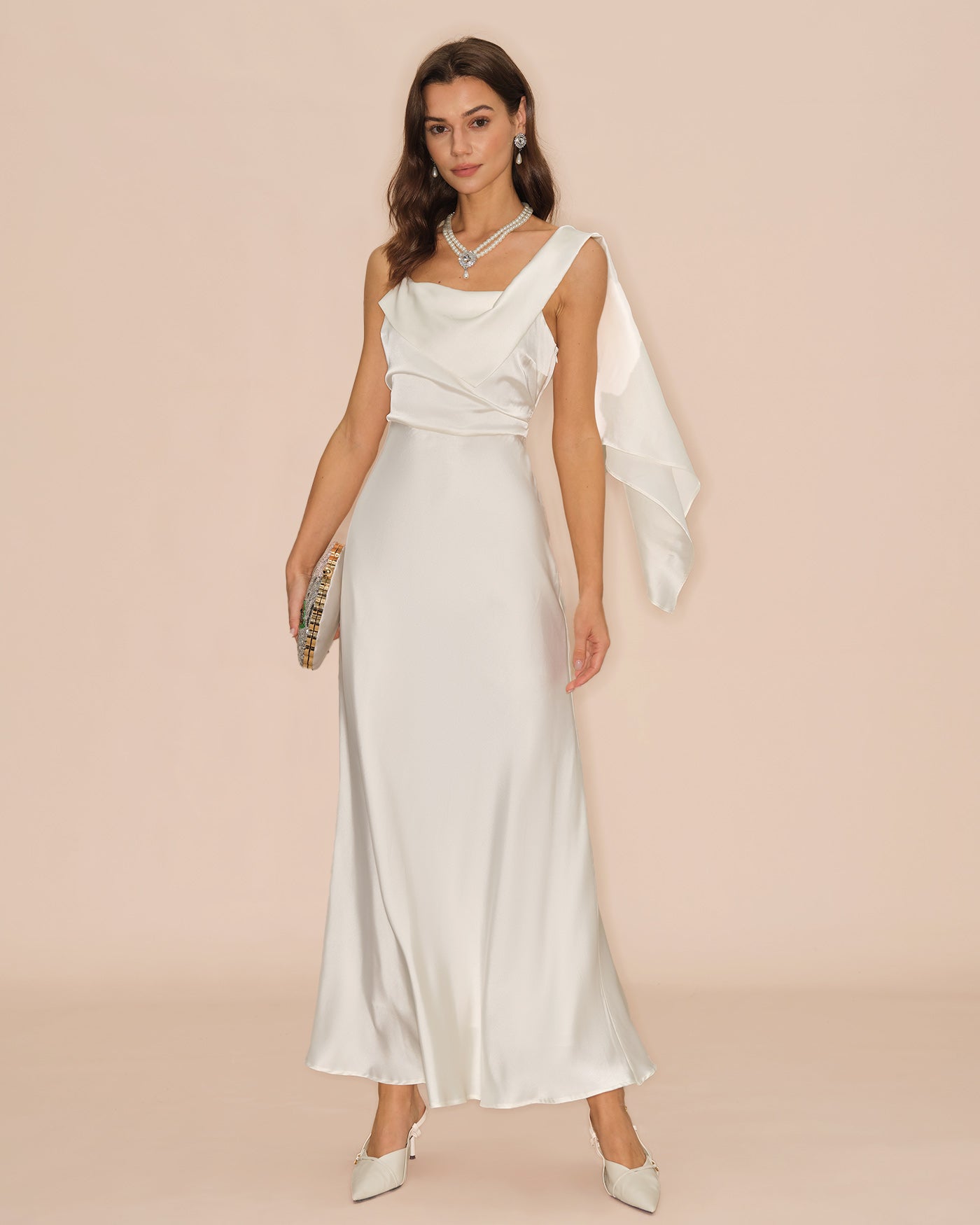 Off White Fyrkantig Halsringning Satin Maxi Klänning
