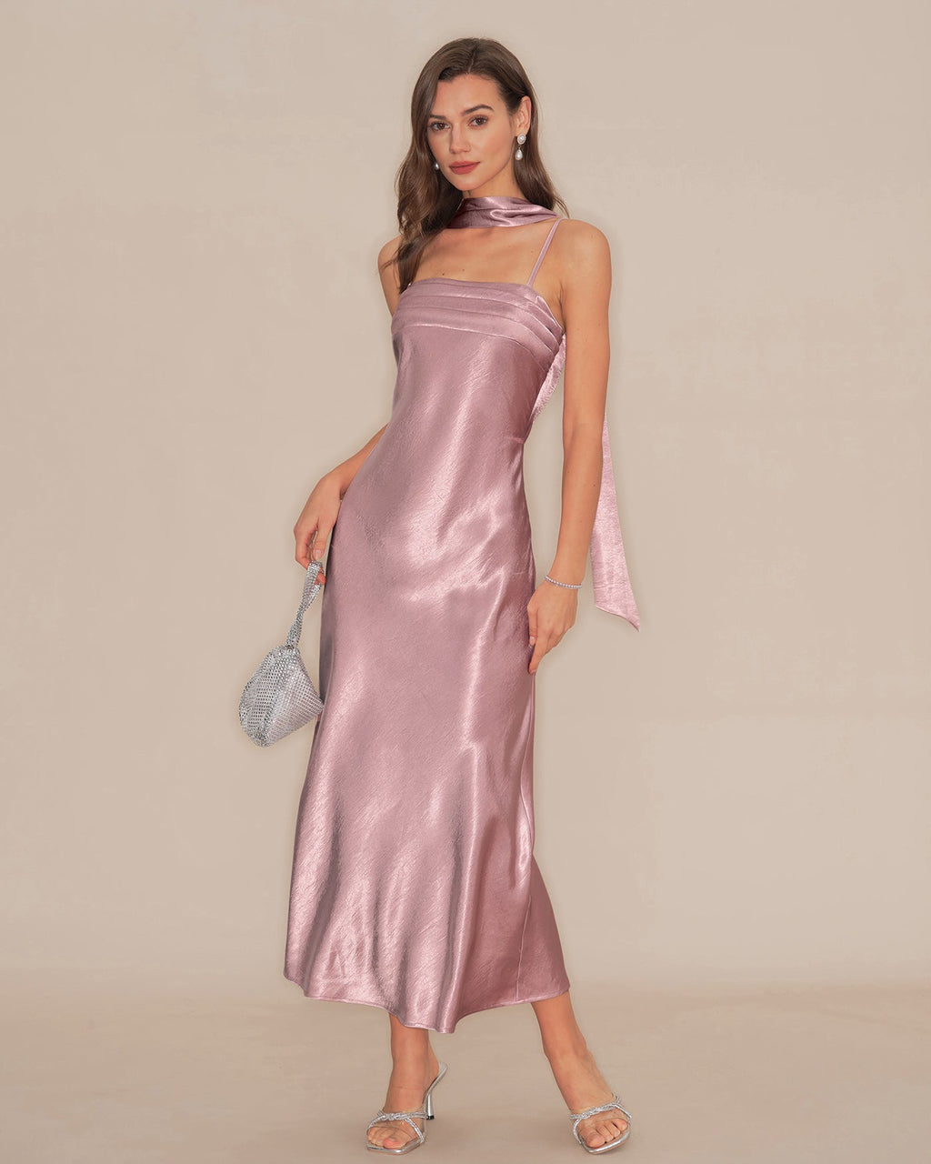 Rosa Slip Mermaid Satin Maxi Klänning