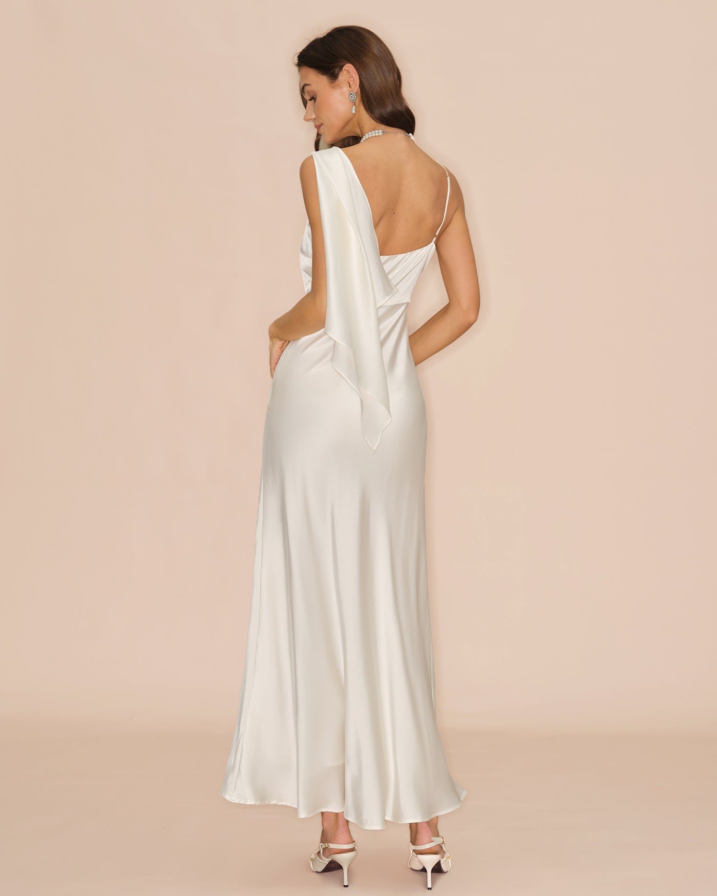 Off White Fyrkantig Halsringning Satin Maxi Klänning