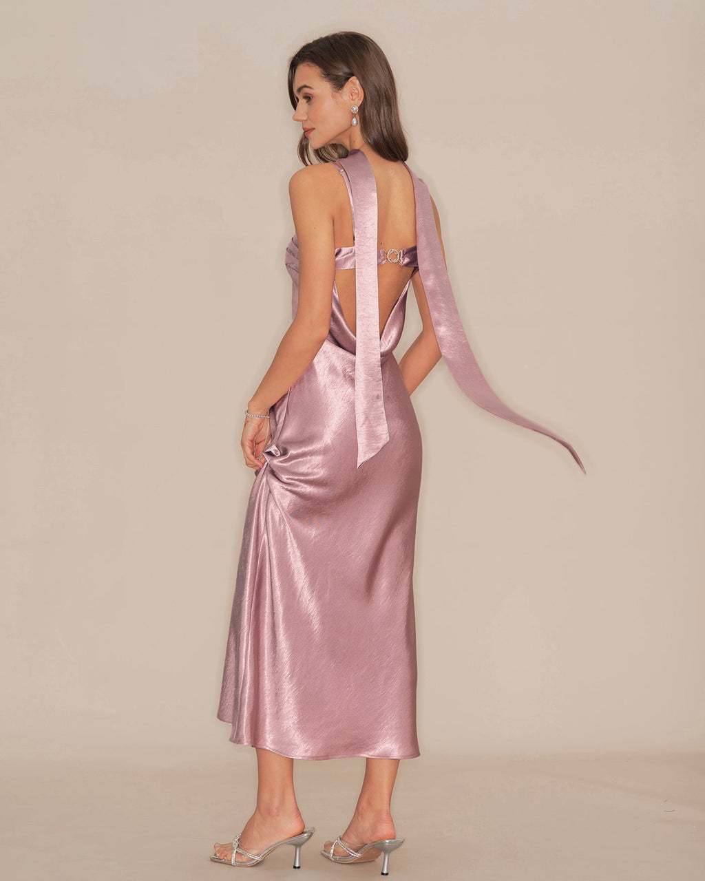 Rosa Slip Mermaid Satin Maxi Klänning