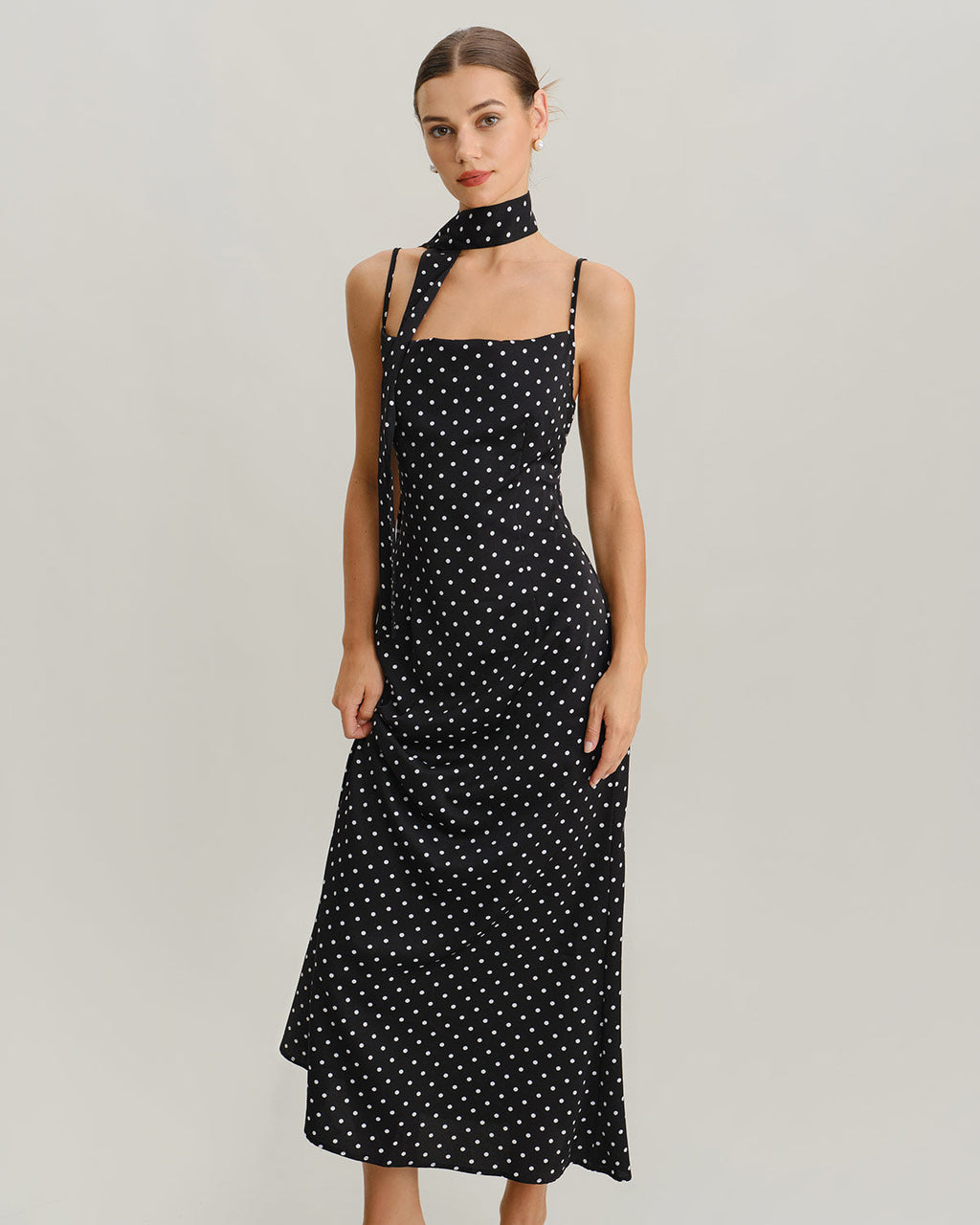 Svart Prickig Cowl Neck Slip Maxi Klänning