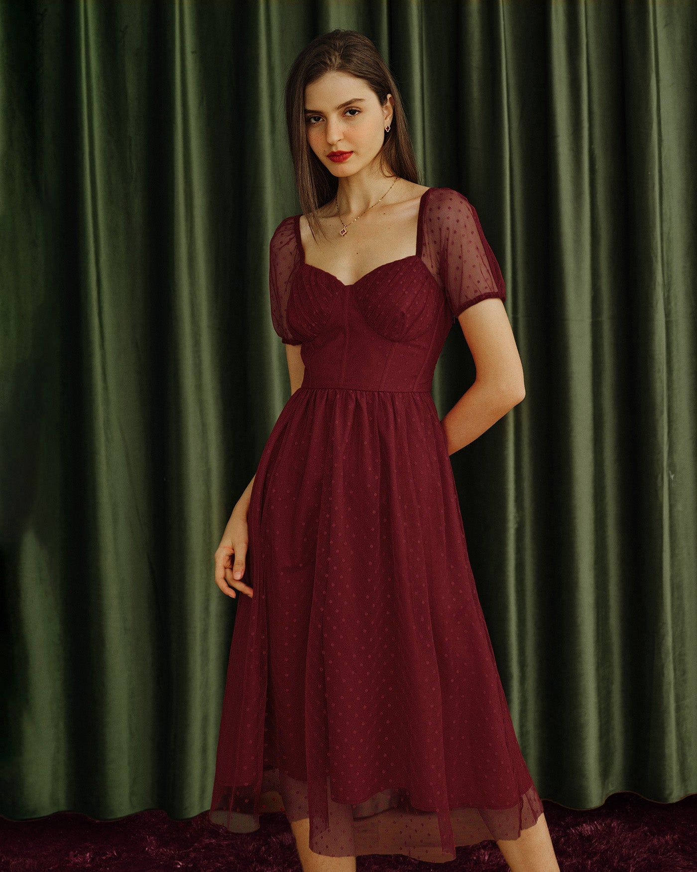 Röd Sweetheart Halsringning Polka Dot Midi Klänning