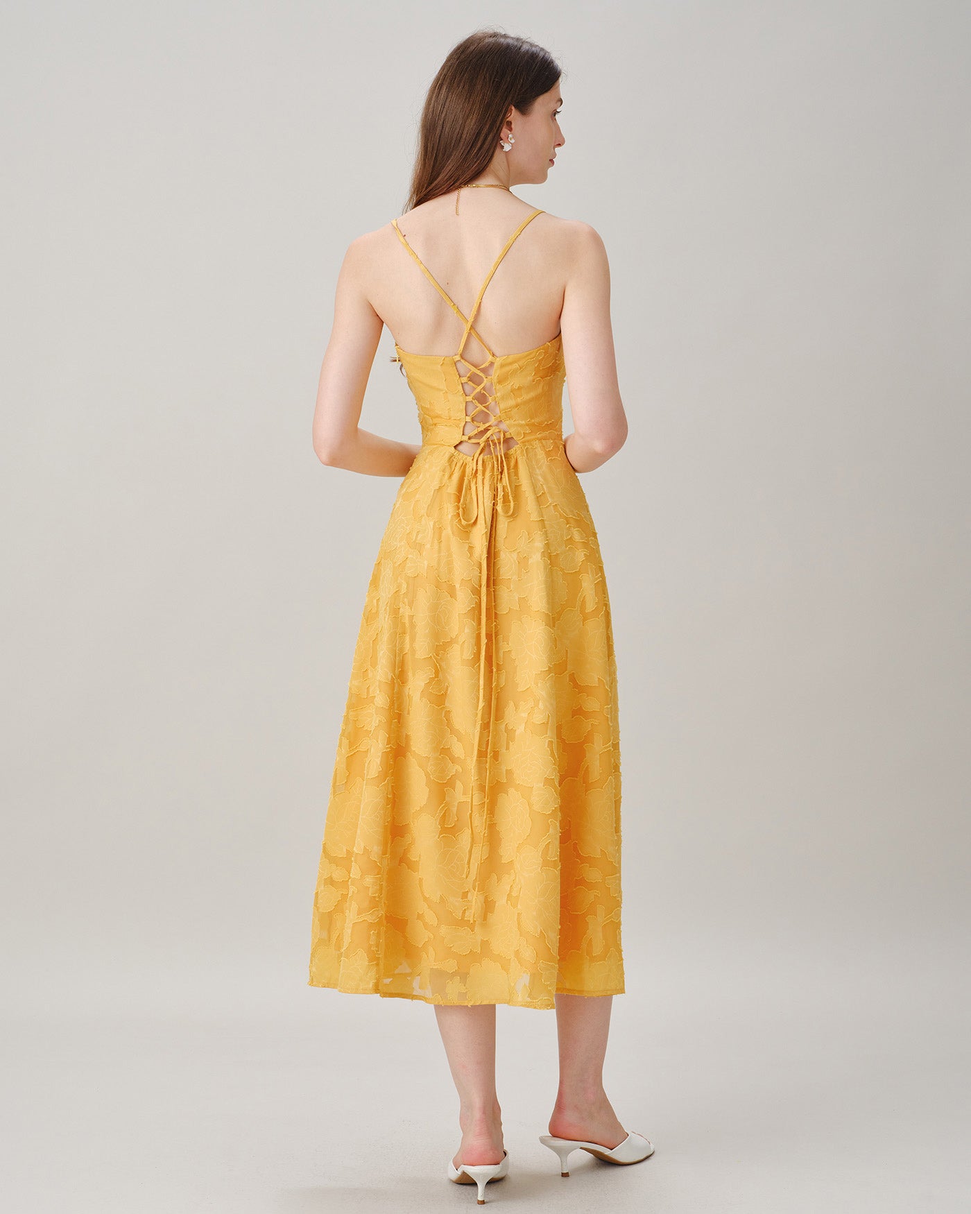 Gul X Cross Jacquard Slip Midi Klänning